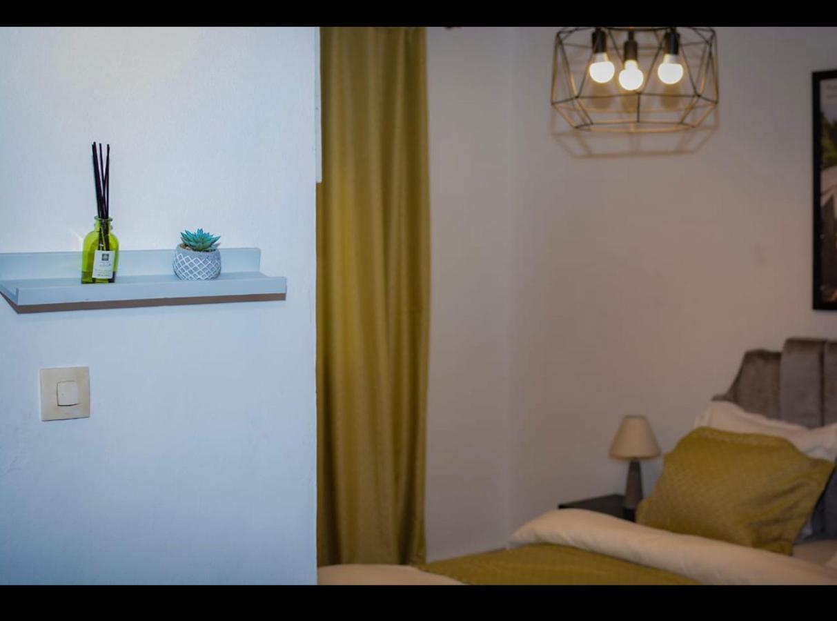 Appartement Cosy Goldy Bonapriso Douala Exterior photo